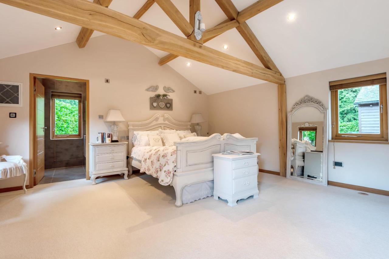 Beautiful Luxury Barn Conversion Rural Canterbury In Own Grounds Sleeps 6 People Vila Exterior foto